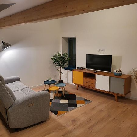 Bel Appartement Mansarde Carcassonne Exterior foto